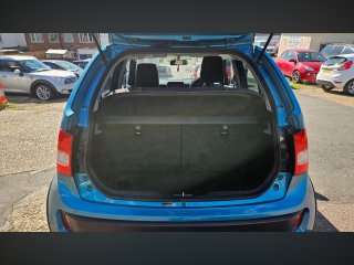 /photos/12352/0c81a271-0014-6d3c-b465-58c77774cac2_i320x240.jpg