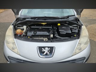 /photos/12352/d44076cf-7ed1-6c43-91ea-ff80643732ec_i320x240.jpg
